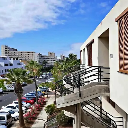 Apartamento Americas Best-suite -ampio Con Vista, Giardino E Piscina